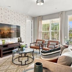 Relax by the Lake, Spacious 3BR Orlando Stay